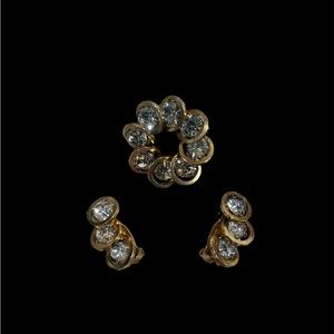 Vintage 60’s earring and brooch set